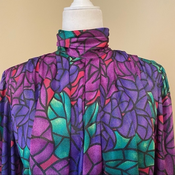TESS Vintage Stained Glass High Neck Blouse - 8P - Picture 6 of 15